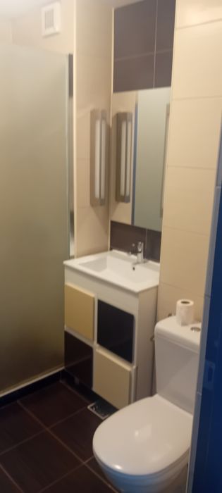 Închiriez garsoniera