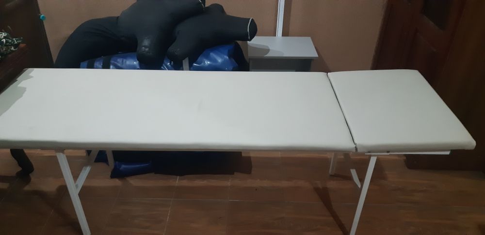 Кушетка в хорошем состоянии