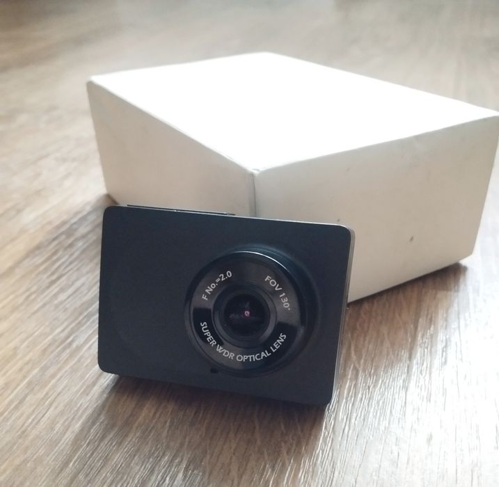 Видеорегистратор Xiaomi YI