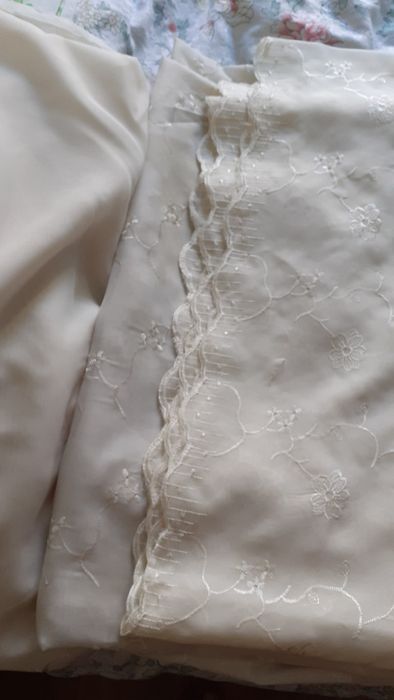 шторы и тюли в отличном состоянии