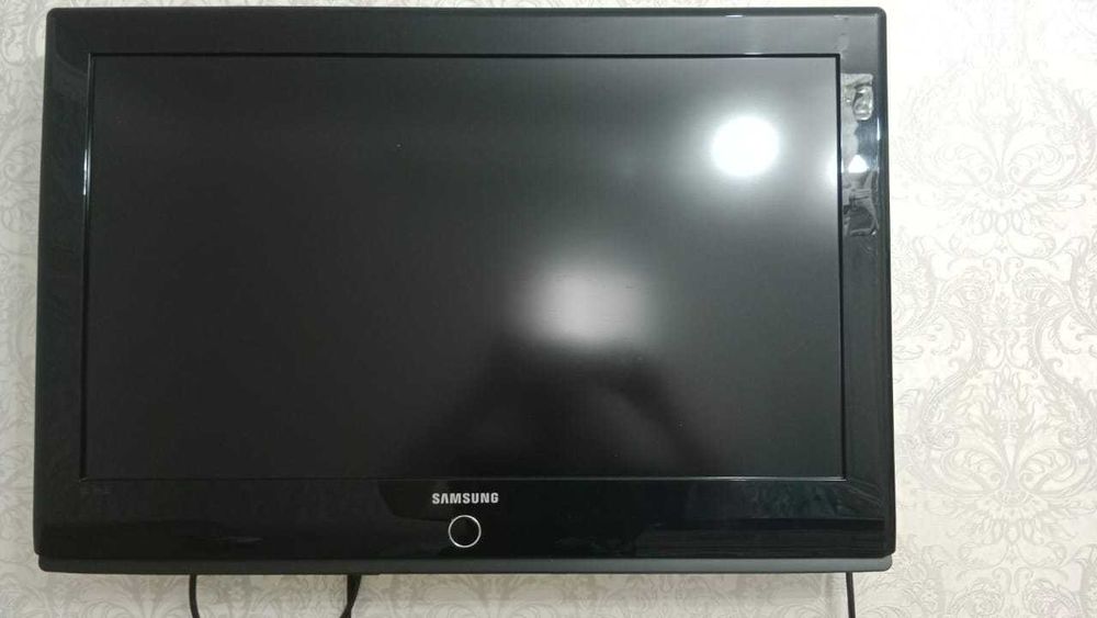 телевизор самсунг диагональ 94, в отл.сост.