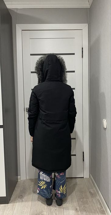 Продам зимнюю куртку