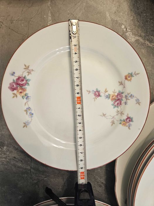 Ретро български порцеланов сервиз "Китка" 23 части – отлично състояние