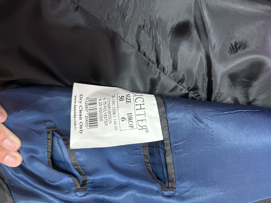 Черен официален костюм ,риза