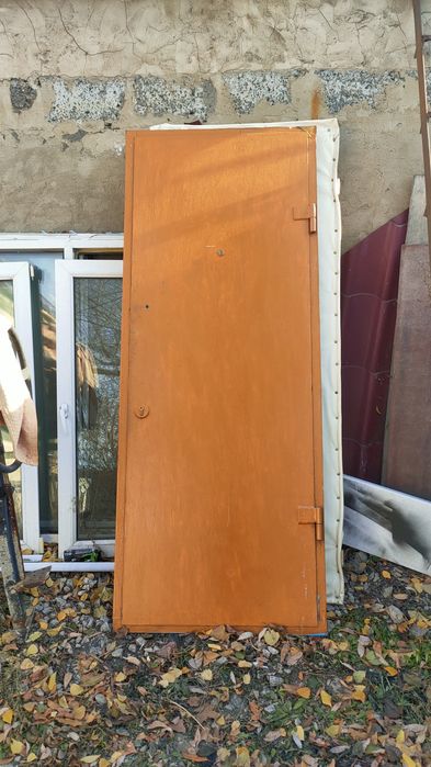 Железная дверь продам