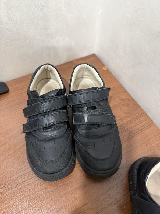 Детская школьная обувь