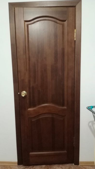 Ағаш есіктер сатылады