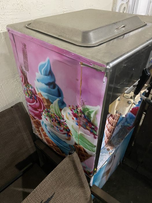 Продам мороженое аппарат