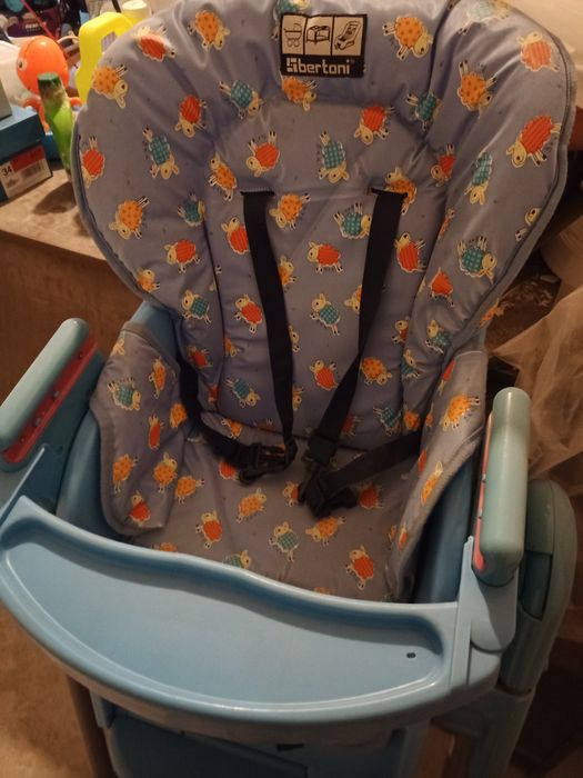 Столче за хранене на Бертони