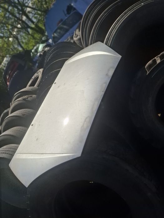 Vand  capota radiatoare faruri st dr grila fata ford focus 1 mot 1.8 diesel