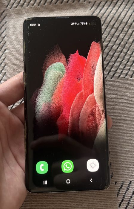 Продаю Samsung s10