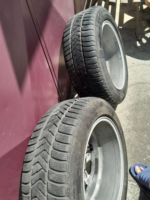 Jante BMW cu cauciucuri Pirelli iarna 225/55R17
