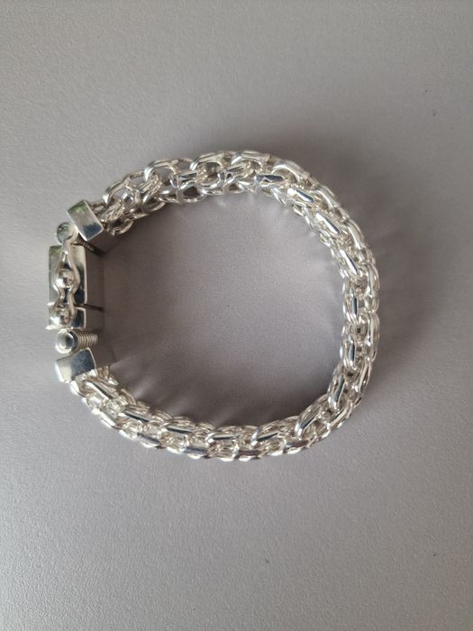 Продам серебряный браслет