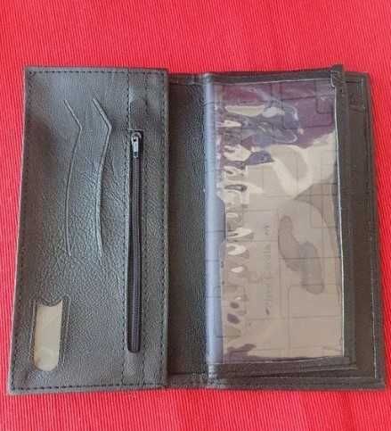 Портмоне отваря се като тефтер