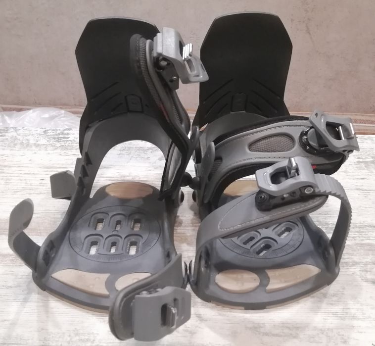 Крепления для сноуборда р-р37-41