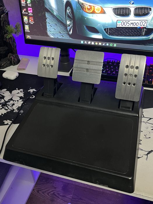 Руль на thrustmaster t300