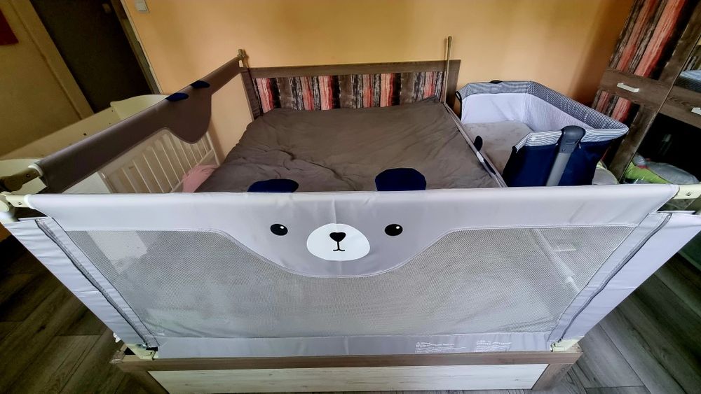 НОВИ! Висока преграда за легло, страница, сваляща / заграждение бебе