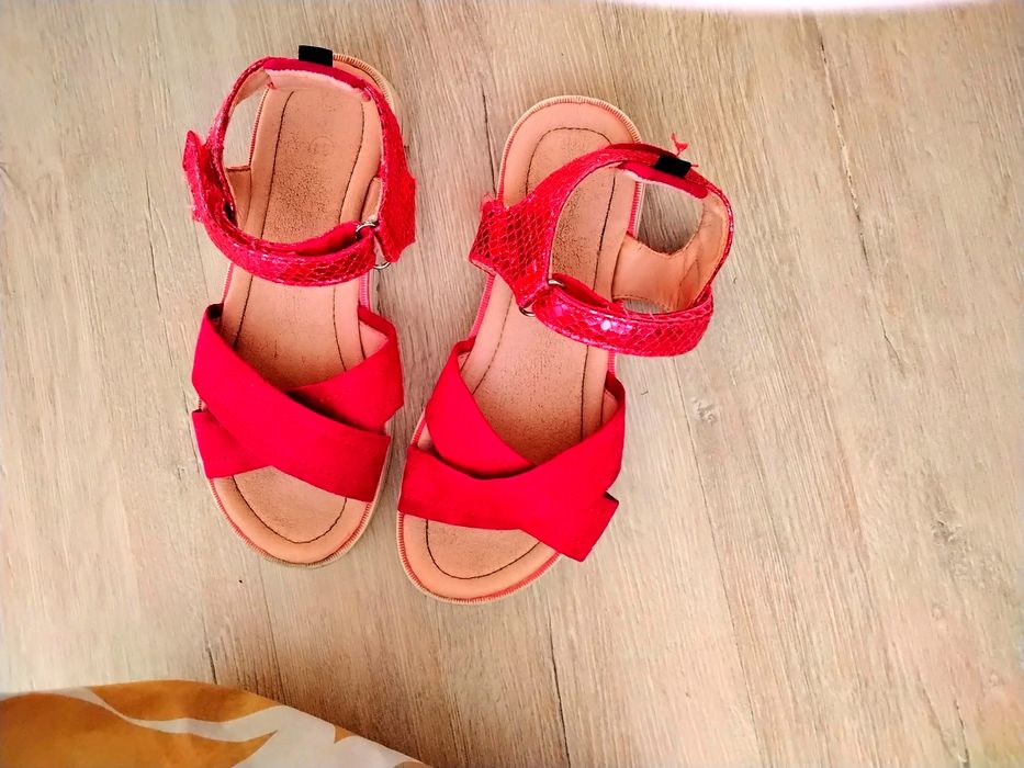 Детски обувки сандали , маратонки адидас 33