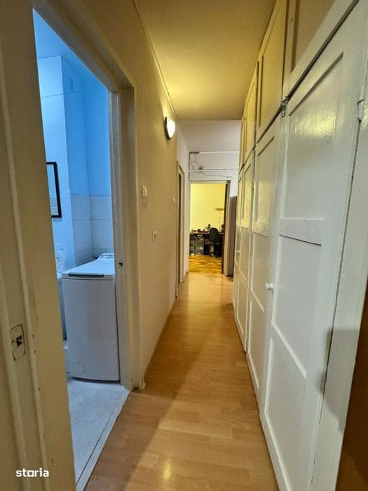 Apartament 3 camere, 74 mp, zona Sasar