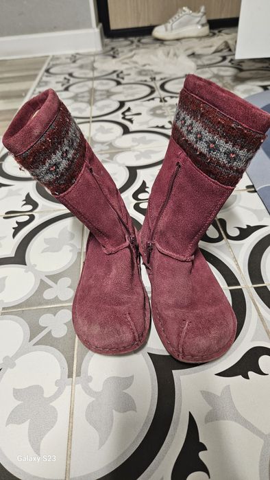 Продам сапоги для девочки