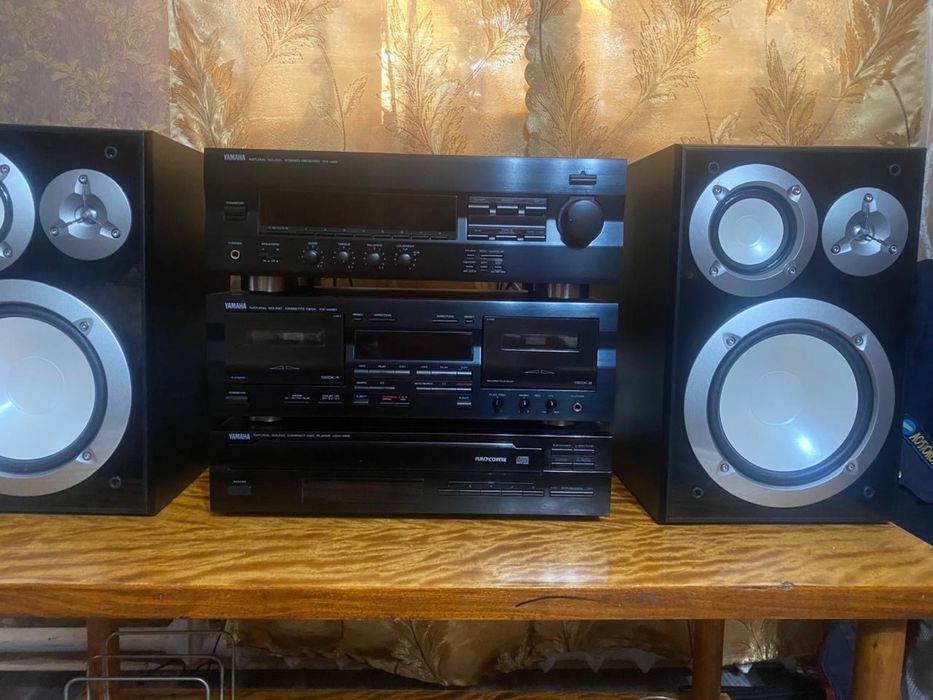 музыкальеый центр YAMAHA