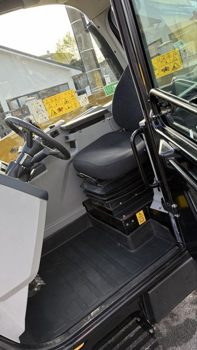 Caterpillar incarcator frontal manito