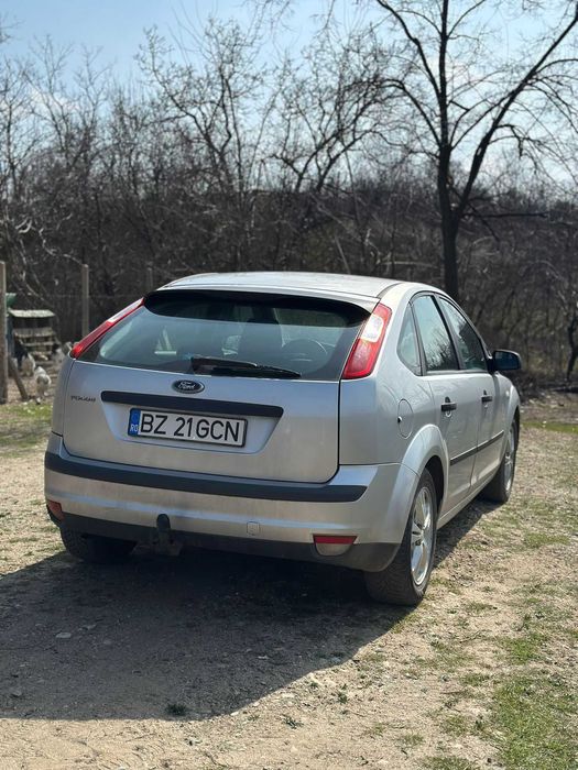 Ford Focus 2 Hatchback 2005 1.6 benzina
