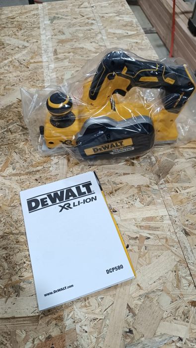 Rindea18V dewalt,filetanta milwaukee 12V, cutie dewalt