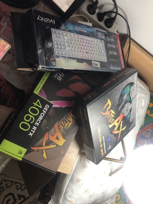 RTX 4060 I5 13400F 32GB 1TB