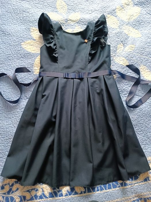 Продам школьный сарафан