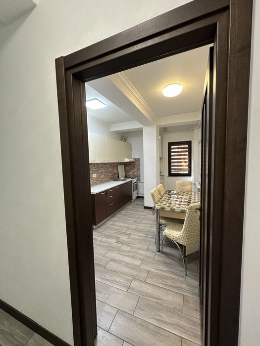 Inchiriez APARTAMENT-TECUCI km 0 . Curat, modern, utilat, bloc nou