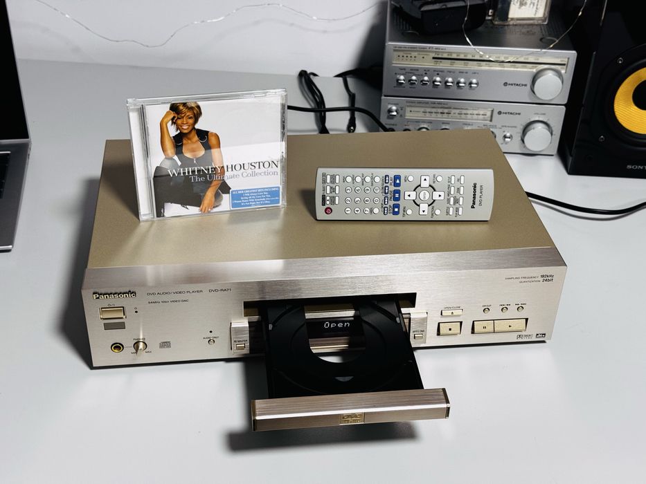 CD/DVD/Blu-Ray audio-video player PANASONIC DVD-RA71,telecomandă,Japan