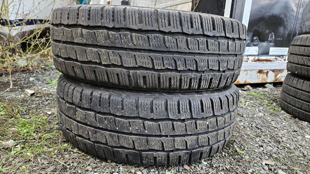 2бр гуми 205 65 16С дот 22 кумхо