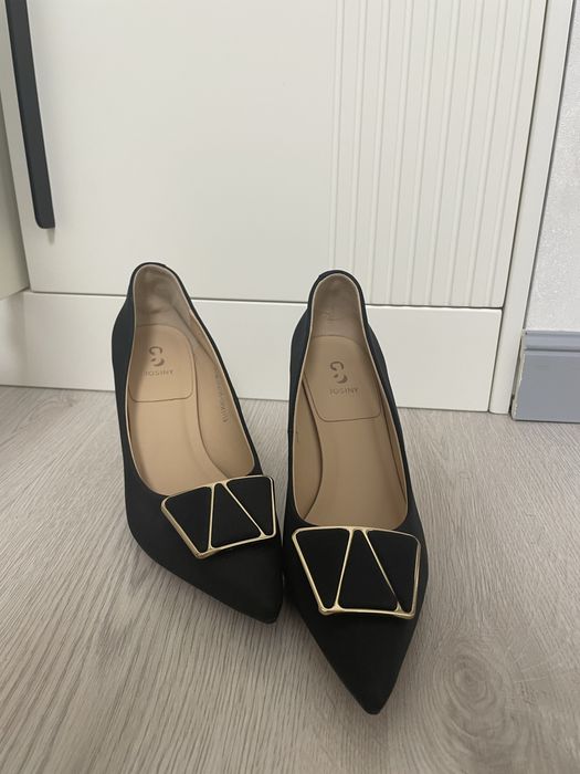 Туфли на каблуке