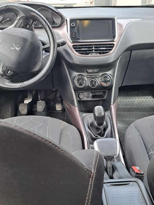 PEUGEOT 2008 2015 — imagine 3