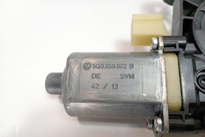 Motoras macara geam 5Q0959802B Audi A3 8V