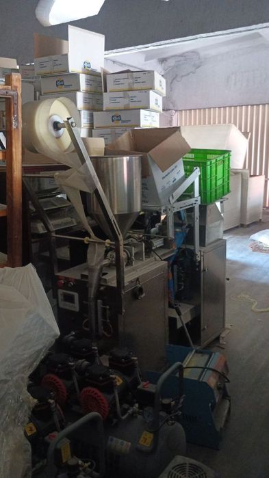 2200 $  Suyuq mahsulotlarni qadoqlash apparati.