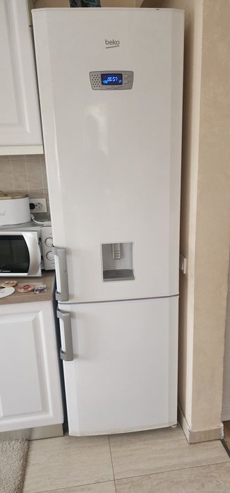 Vand frigider beko