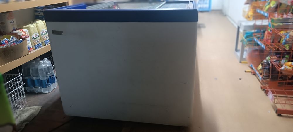 Продам Морозильник