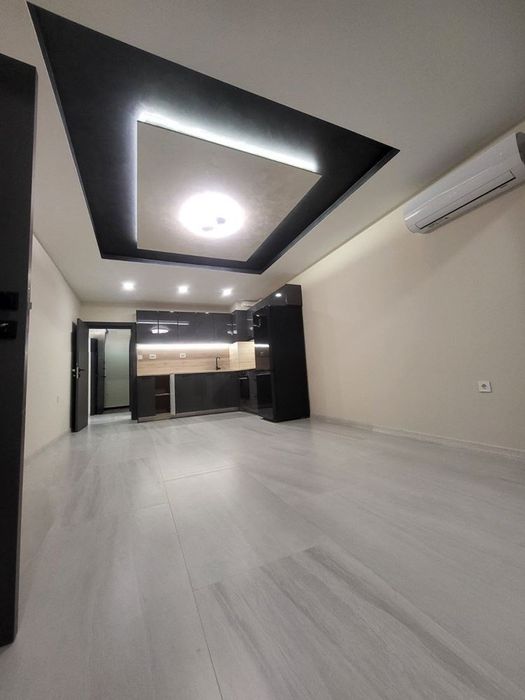 Тристаен апартамент с панорамна гледка! ж.к. Дружба 1!