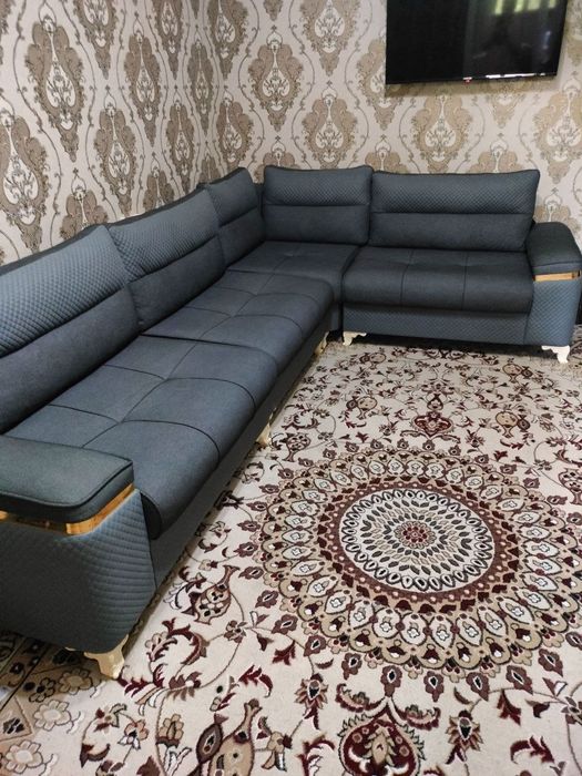 Уголок для большой семьи новый