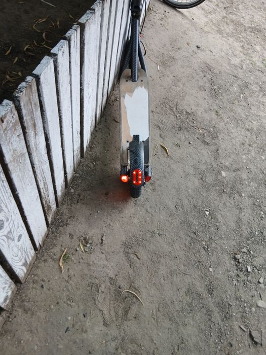 Se vând la pachet sau separat