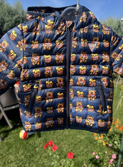 Бебешко преходно яке Guess