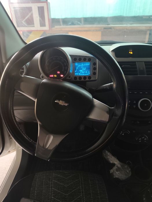 Срочно Продам Спарк 14 год механика 2 позиция