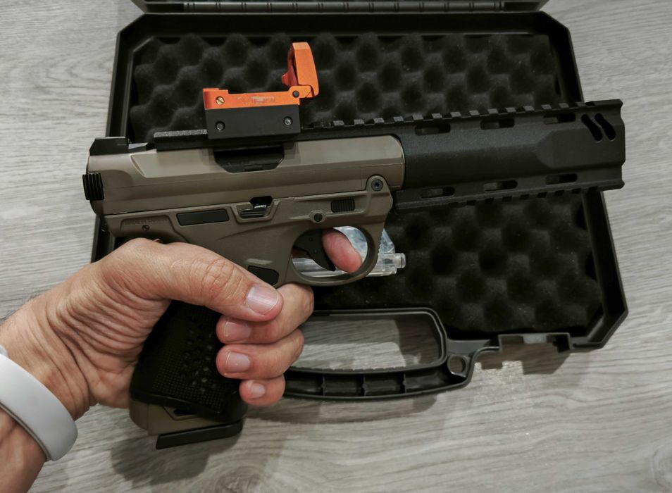 AAP-01 Airsoft пистолет Green Gas