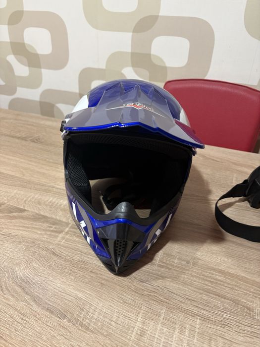 Casca Moto Full-Face FGN Albastra, Marimea L, Certificata DOT (Ochelari inclusi)