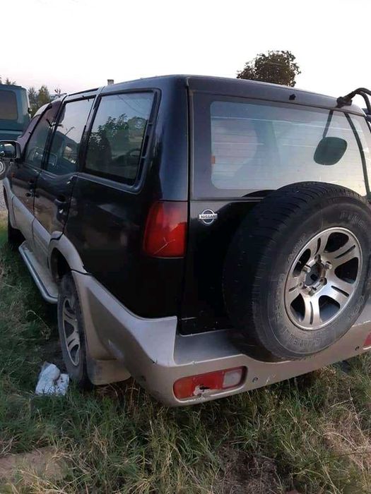 Нисан Терано на части