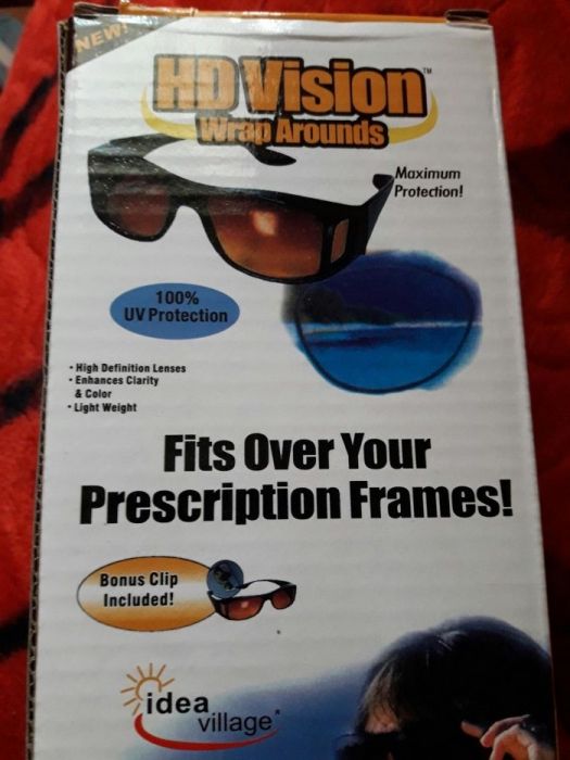 Vand ochelarii de condus de zi si de noapte