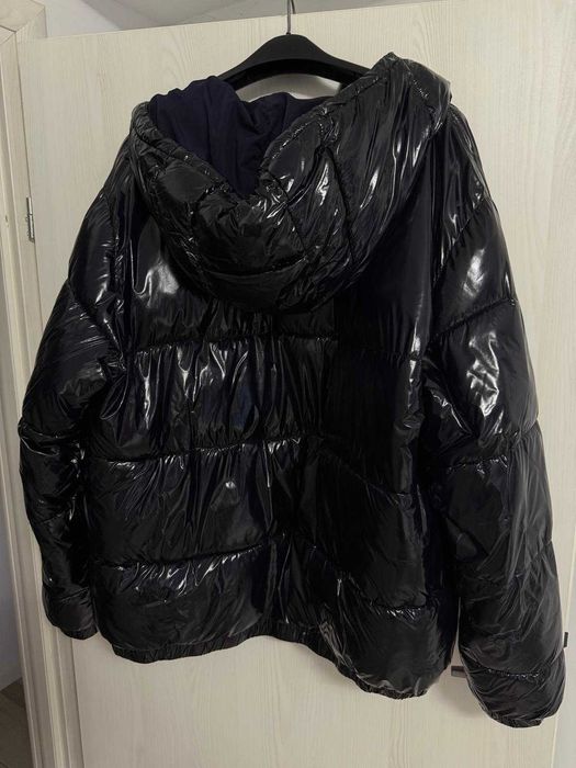 Geacă ZARA Puffer Neagră Lucioasă cu Glugă
