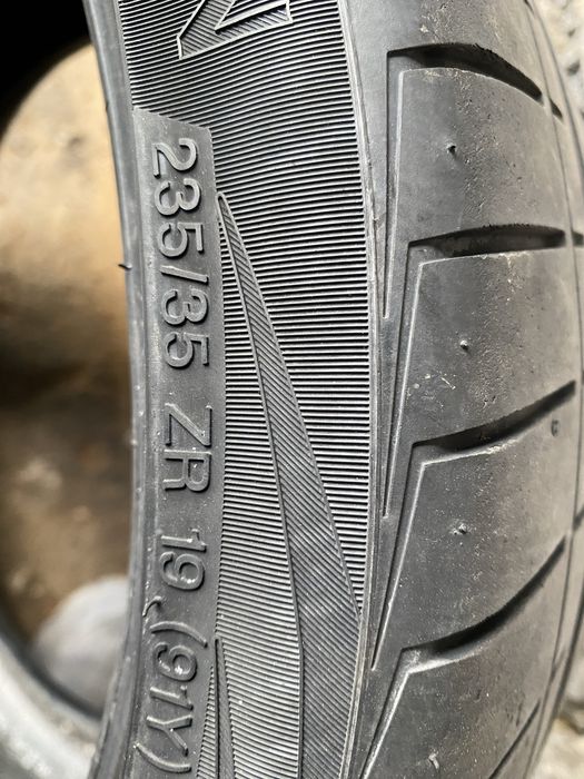 235/35/19 пара бу